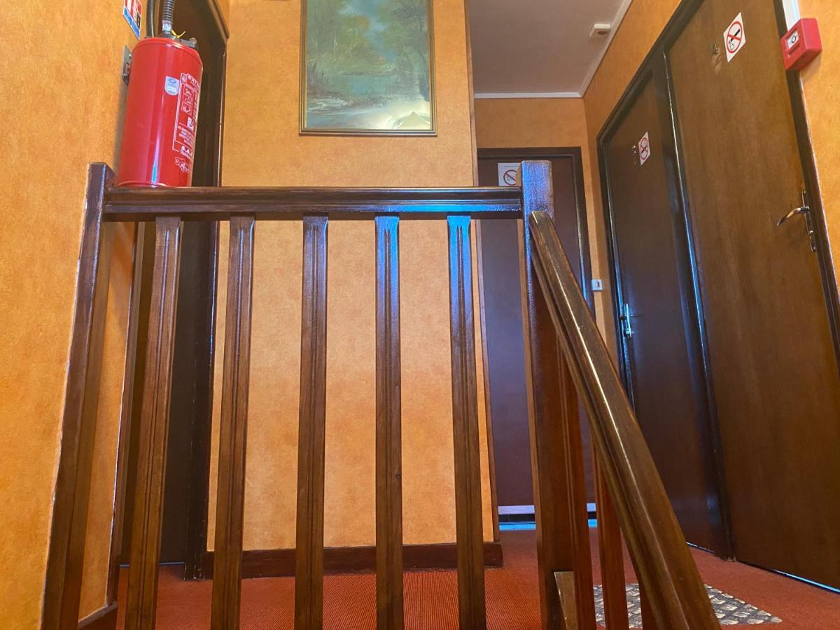 Hotel & Restaurant Hanoi Station Saint-Malo Bagian luar foto