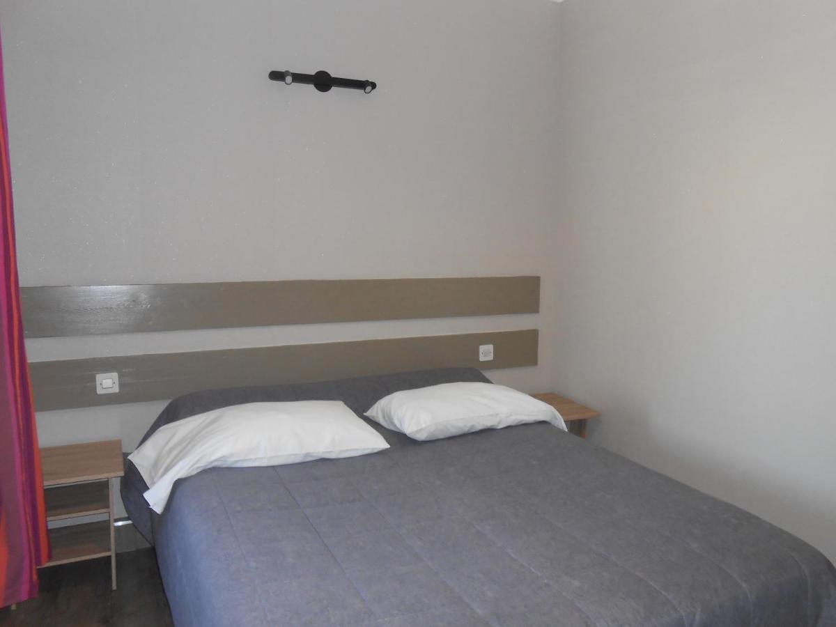 Hotel & Restaurant Hanoi Station Saint-Malo Bagian luar foto