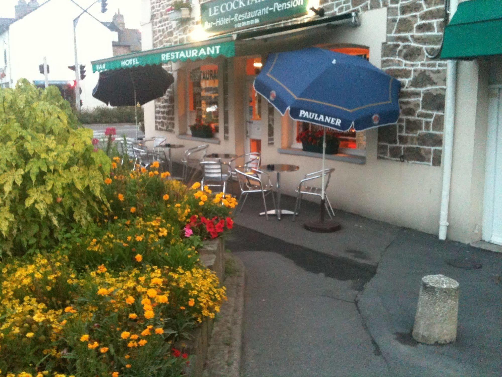 Hotel & Restaurant Hanoi Station Saint-Malo Bagian luar foto