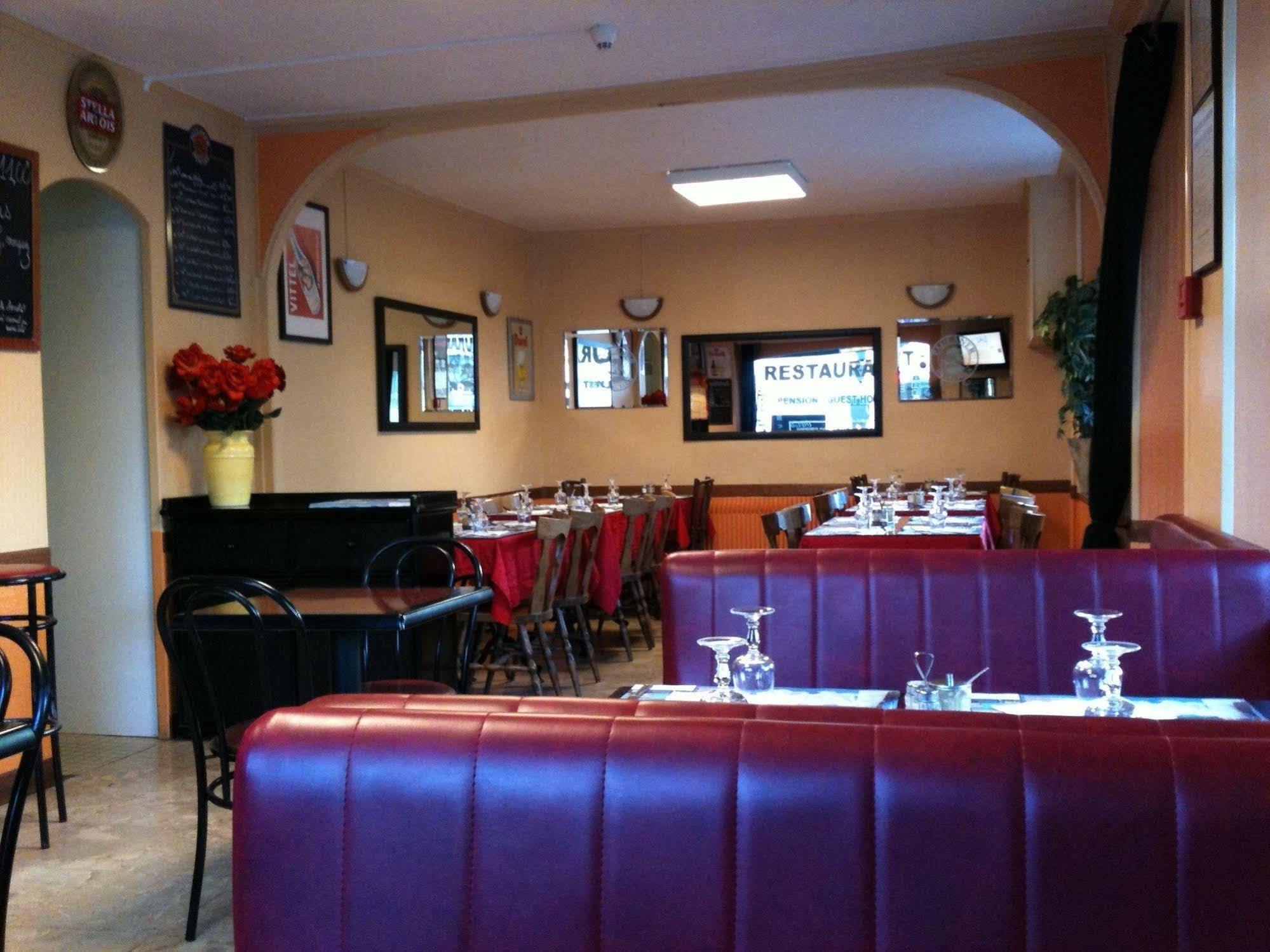Hotel & Restaurant Hanoi Station Saint-Malo Bagian luar foto