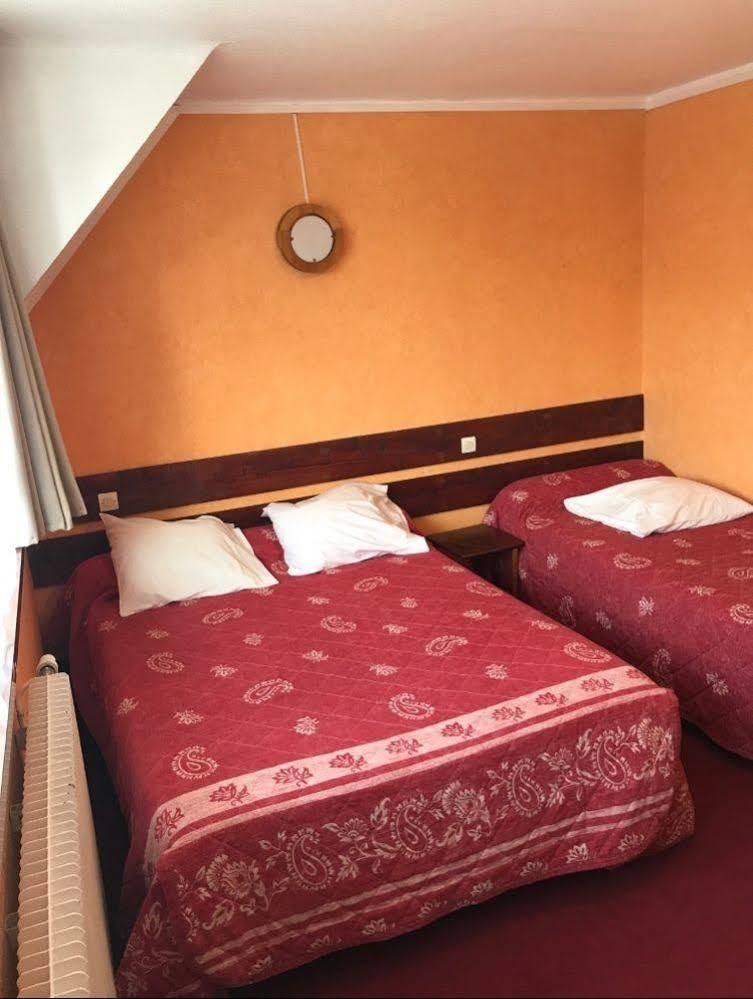 Hotel & Restaurant Hanoi Station Saint-Malo Bagian luar foto